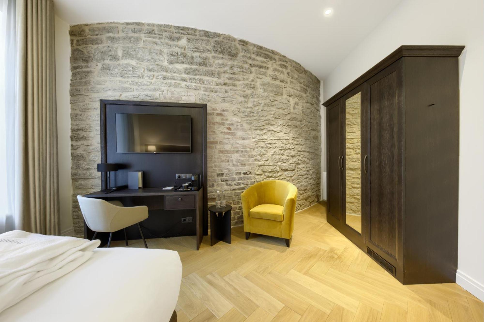 Nunne Boutique Hotel Tallinn Exterior photo